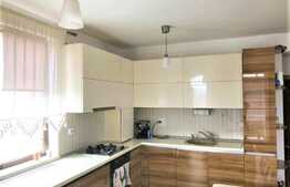 Apartament 3 camere, 76mp, in vila cu gradina