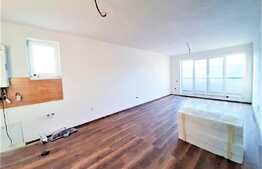 Apartament 2 camere in bloc nou, ideal pentru birou, cu parcare, zona Vivo