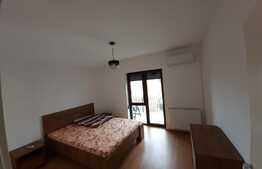 Apartament 3 camere, Tractorul