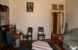 De vanzare apartament 2 camere pe strada Horea