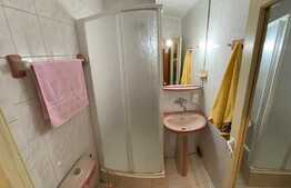 Apartament 4 camere, decomandat, etaj 1, Zona Aurel Vlaicu