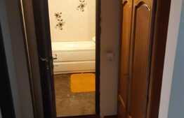 Apartament 3 camere , 2 bai , decomandat , intermediar, orientare SUD-VEST, zona Piata Flora, Manastur