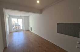 Apartament de vanzare, 2 camere semicentral