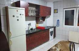 Apartament 3 camere, zona strazii Bucuresti!!!