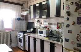 Apartament 3 camere la cheie, 65 mp, decomandat, zona OMV