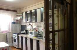 Apartament 3 camere la cheie, 65 mp, decomandat, zona OMV