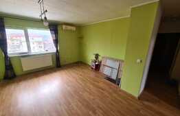 Apartament decomandat, 49mp, semineu, AC ! Zona strazii Gheorghe Doja!