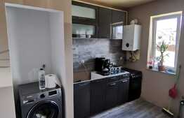 Apartament 2 camere, 44 mp, parcare, zona Sesul de Sus