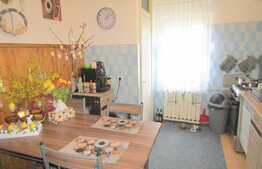 3 camere, 65 mp, etaj intermediar, zona strazii Actorului!