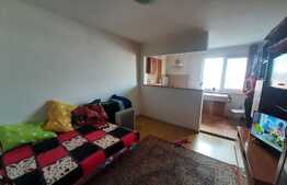 Garsoniera spatioasa, zona Tractoru 