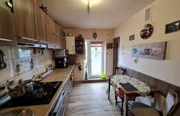 2 camere, 56 mp, mobilat, 2 garaje, zona Gheorghe Dima