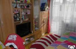 Vanzare 3 camere semidecomandate, 64 mp, zona Casa Radio. Boxa inclusa!