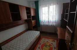 Apartament cu 3 camere semidecomandat de 54 mp 