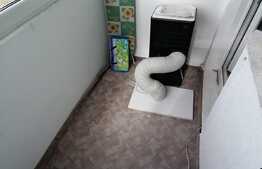 Apartament cu 3 camere semidecomandat de 54 mp 