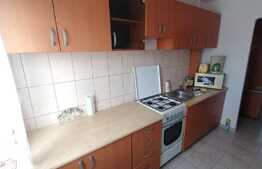 Apartament cu 3 camere semidecomandat de 54 mp 