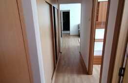 Apartament cu 3 camere semidecomandat de 54 mp 