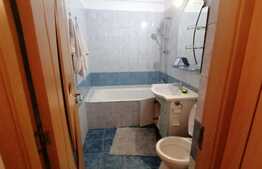 Apartament cu 3 camere semidecomandat de 54 mp 