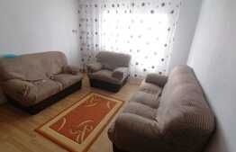 Apartament cu 3 camere semidecomandat de 54 mp 