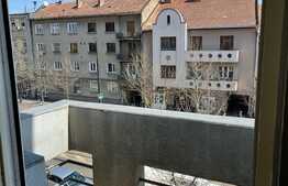 Apartament cu 1 camera, Central, 42mp, decomandat, zona Facultatii de Litere