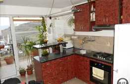 Apartament de vanzare, 3 camere, 75.6 mp plus 2 terase mari, zona Baciu