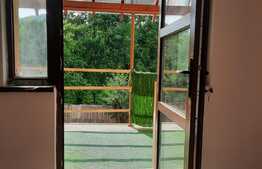 Casa individuala 3+ camere, renovata complet, zona Schei