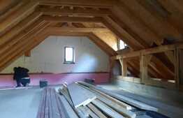 Casa individuala 3+ camere, renovata complet, zona Schei