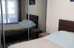 Apartament cu 2 camere, etaj intermediar, 60 mp, zona centrala.