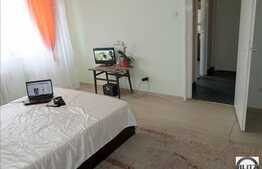 Apartament 2 camere, 49 mp utili, semidecomandat, zona Piata Hermes!