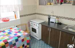 Apartament 2 camere, 49 mp utili, semidecomandat, zona Piata Hermes!