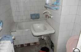 De vanzare apartament 56 mp, 4 camere semidecomandate, zona Bucegi