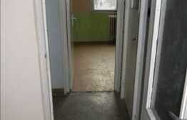 De vanzare apartament 56 mp, 4 camere semidecomandate, zona Bucegi