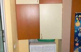 Apartament de vanzare, 3 camere decomandate, 64 mp, zona Billa