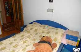 Apartament de vanzare, 3 camere decomandate, 64 mp, zona Billa