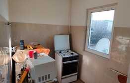 Garsoniera 26mp + balcon, etaj intermediar, zona UMF