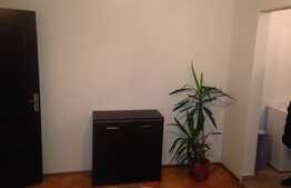 Apartament 2 camere, 40mp, semidecomandat, etaj intermediar