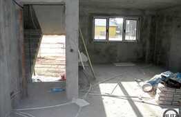 Mansarda cu 2 camere de vanzare, 51 mp utili , loc de parcare subteran