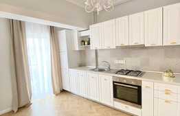 Finisaje noi, parcare, lift, 2 bai, etaj intermediar, bloc nou