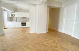 Finisaje noi, parcare, lift, 2 bai, etaj intermediar, bloc nou