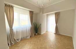 Finisaje noi, parcare, lift, 2 bai, etaj intermediar, bloc nou