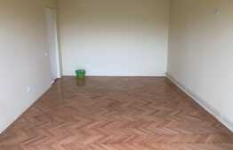 3 camere, decomandat, renovat,  pod, zona Muncitorilor