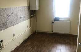 3 camere, decomandat, renovat,  pod, zona Muncitorilor