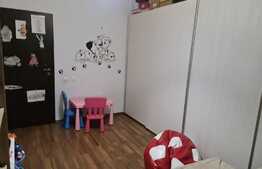 Apartament 3 camere, Tractorul