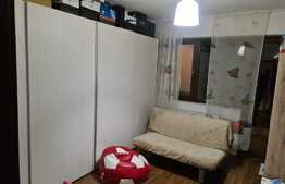 Apartament 3 camere, Tractorul