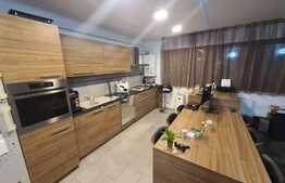 Apartament 3 camere, Tractorul