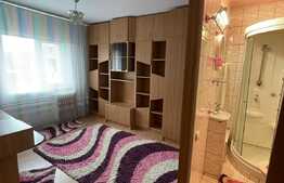 4 camere decomandate, garaj, zona Restaurant Regal