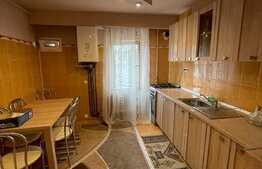 4 camere decomandate, garaj, zona Restaurant Regal