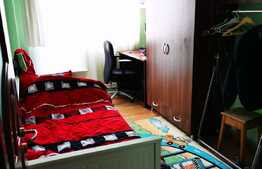 Apartament cu 4 camere, 81 mp, decomandat, etaj intermediar, zona Piata Flora