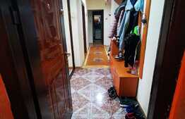 Apartament cu 4 camere, 81 mp, decomandat, etaj intermediar, zona Piata Flora