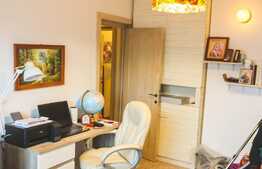 Urgent!! Casa de Vanzare, 4 camere, zona Centrala