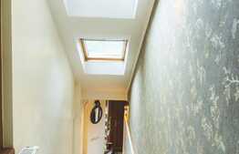 Urgent!! Casa de Vanzare, 4 camere, zona Centrala